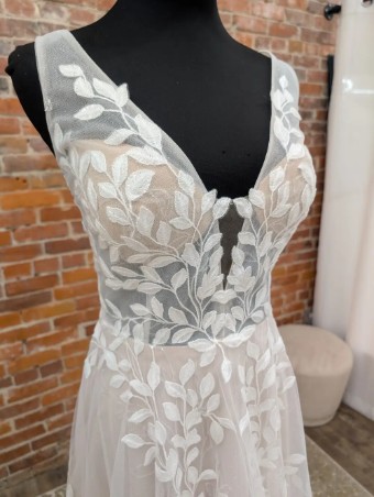 Ashton Adair Sample Sale #2 thumbnail