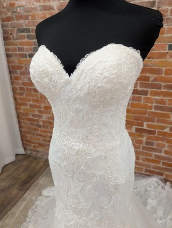 Ashton Adair Sample Sale #1 thumbnail